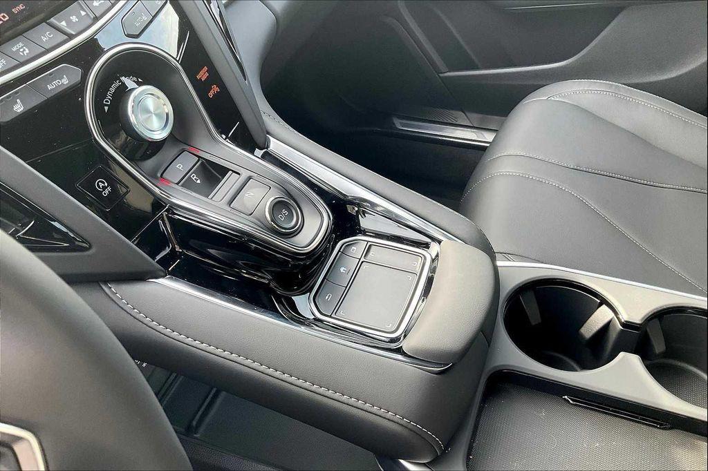 new 2025 Acura RDX car, priced at $46,650