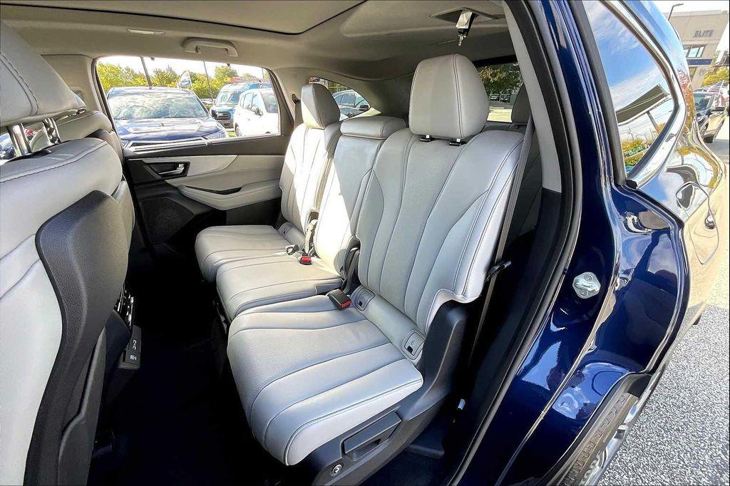 used 2023 Acura MDX car, priced at $42,787