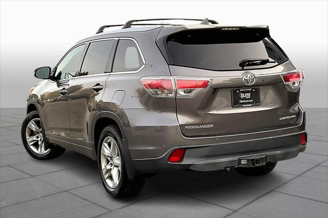 used 2015 Toyota Highlander car, priced at $20,787