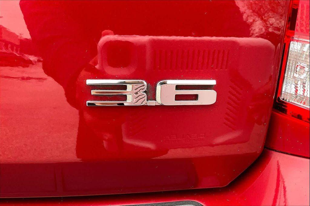 used 2012 Cadillac SRX car, priced at $8,587