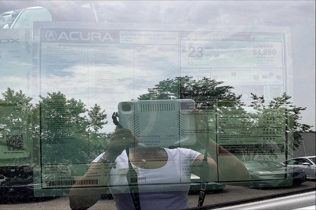 new 2025 Acura RDX car, priced at $52,250