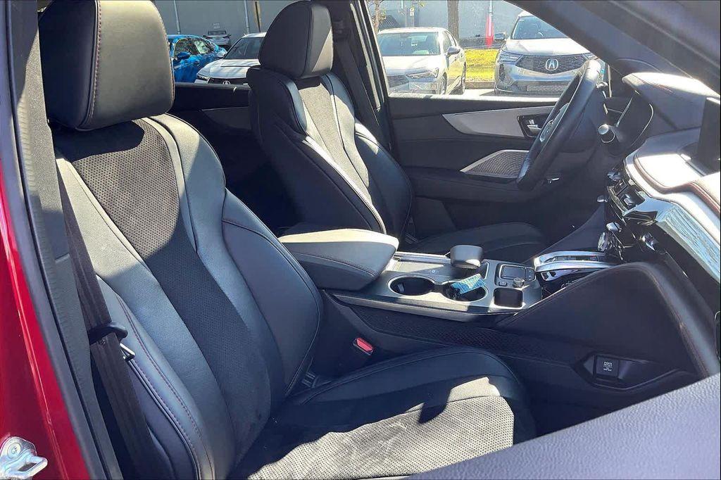 used 2023 Acura MDX car, priced at $38,987