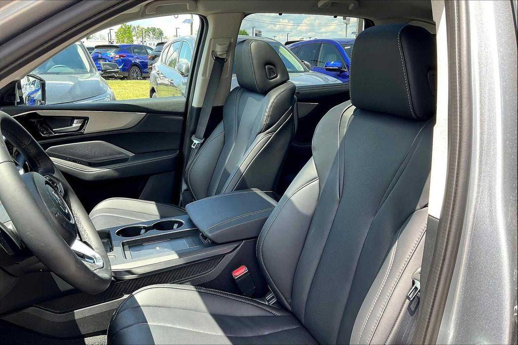 new 2025 Acura MDX car, priced at $60,150