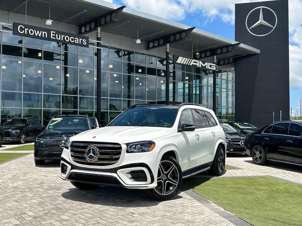 new 2025 Mercedes-Benz GLS 450 car, priced at $97,430