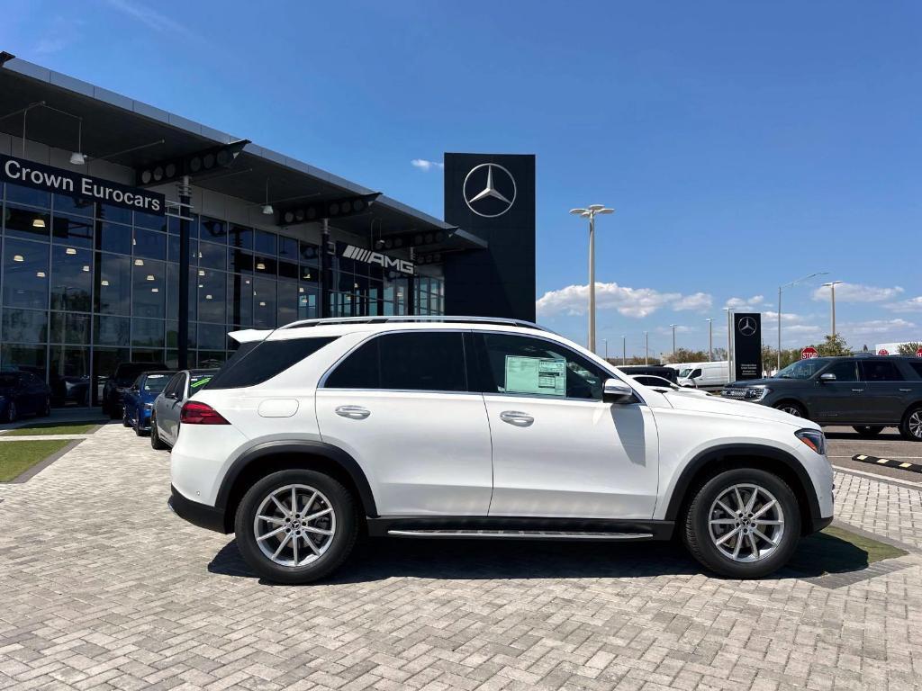 new 2025 Mercedes-Benz GLE 450 car, priced at $76,190