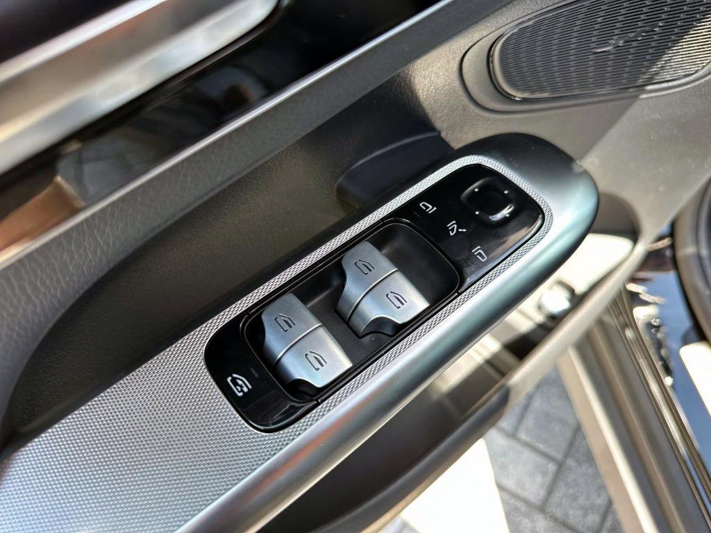 new 2025 Mercedes-Benz GLC 350e car, priced at $63,650