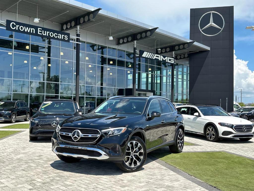 new 2025 Mercedes-Benz GLC 350e car, priced at $63,650