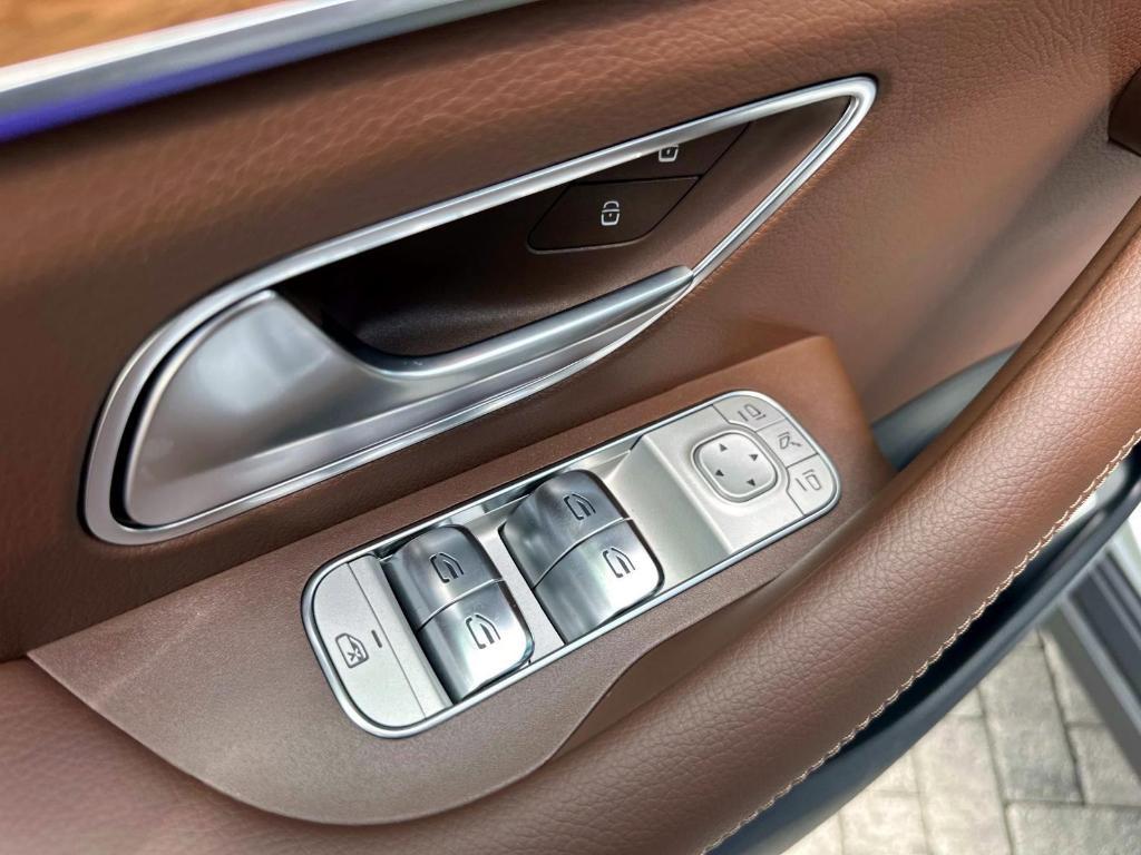 new 2025 Mercedes-Benz GLE 450e car, priced at $79,010