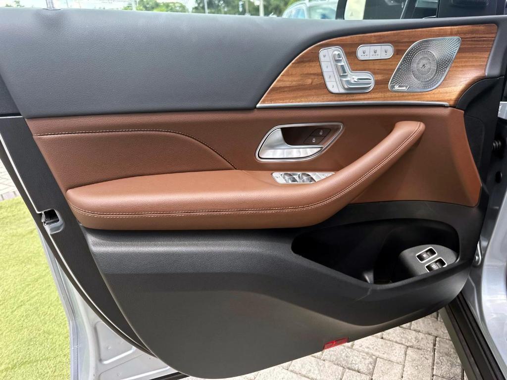 new 2025 Mercedes-Benz GLE 450e car, priced at $79,010