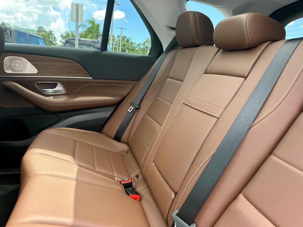 new 2025 Mercedes-Benz GLE 450e car, priced at $79,010