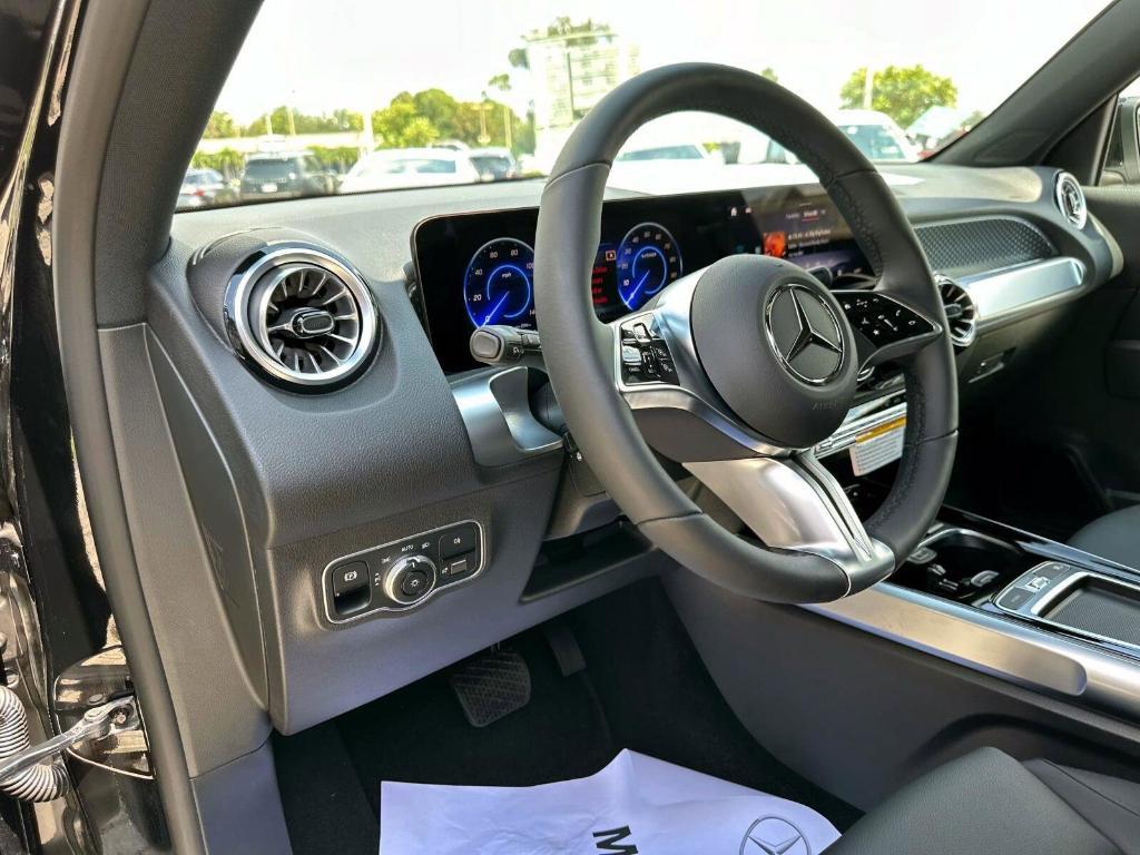 new 2024 Mercedes-Benz EQB 300 car, priced at $59,295