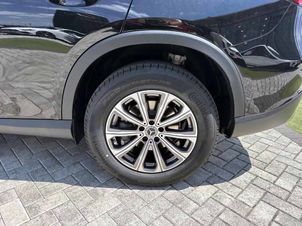 new 2025 Mercedes-Benz GLC 300 car, priced at $57,535