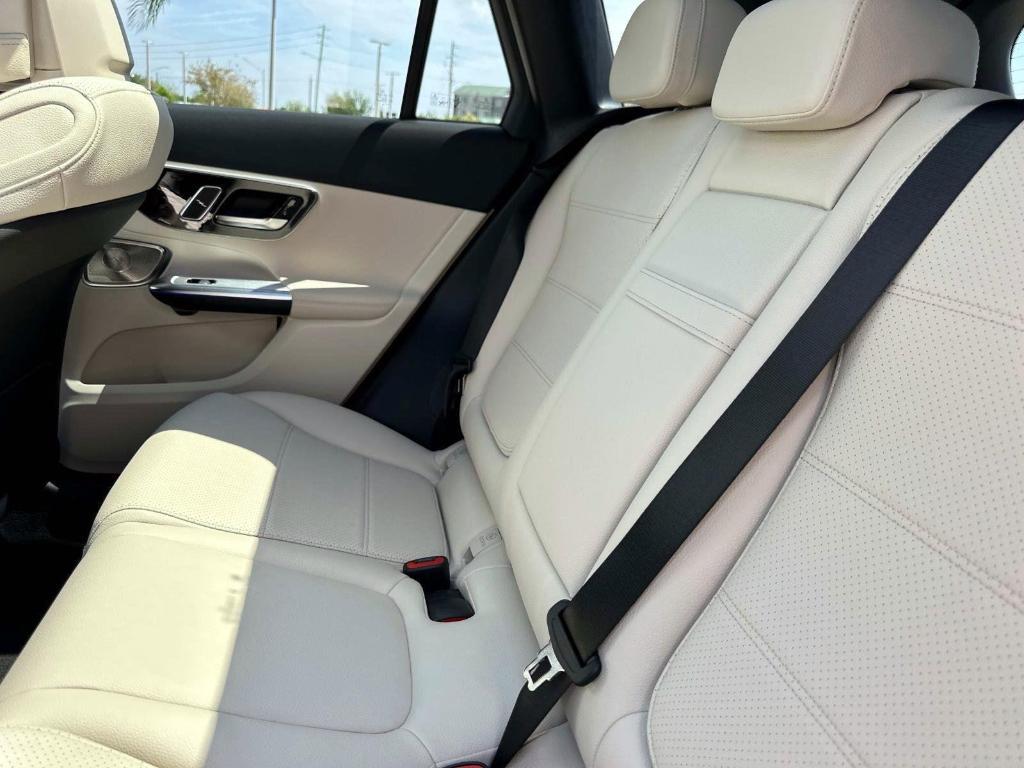 new 2025 Mercedes-Benz GLC 300 car, priced at $57,535