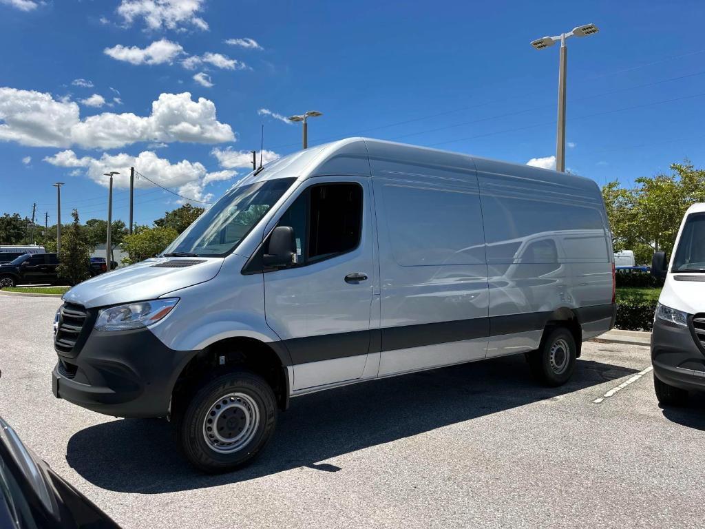 new 2025 Mercedes-Benz Sprinter 2500 car, priced at $78,173