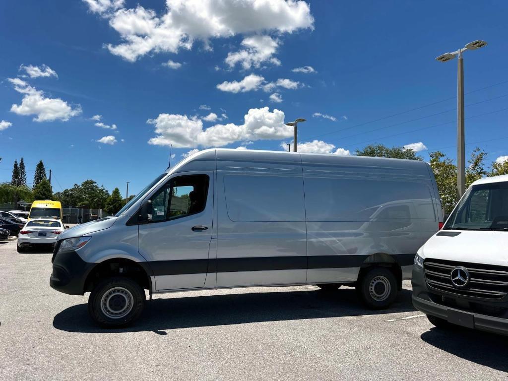 new 2025 Mercedes-Benz Sprinter 2500 car, priced at $78,173
