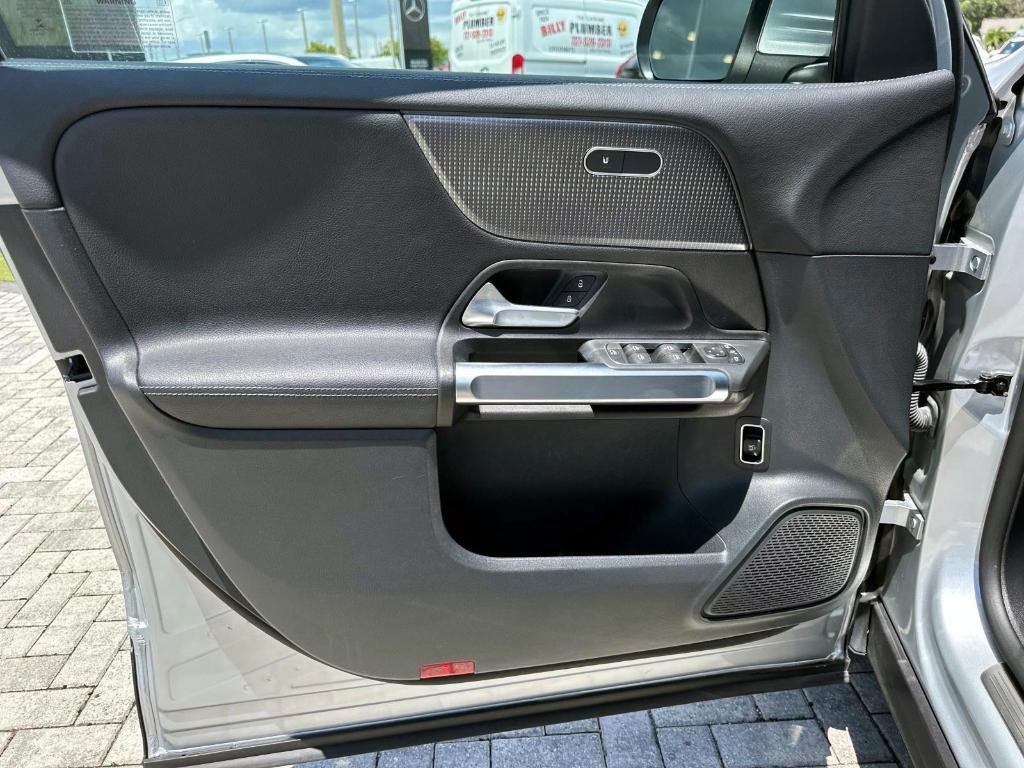 used 2022 Mercedes-Benz GLB 250 car, priced at $29,855