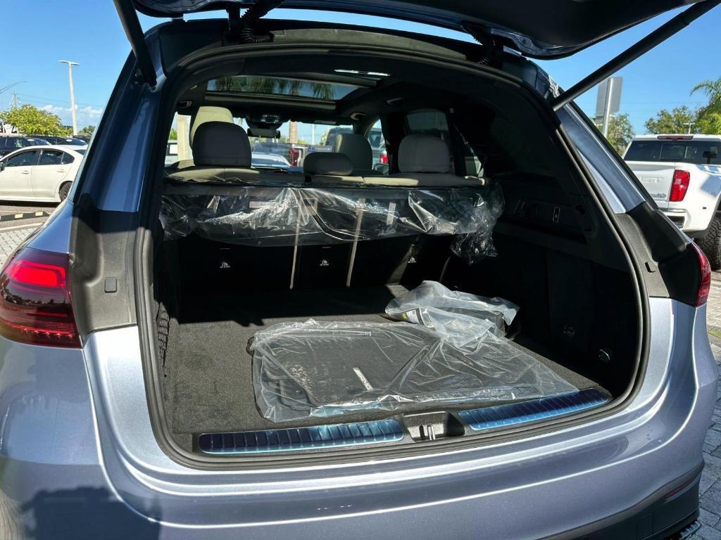 new 2025 Mercedes-Benz AMG GLE 63 car, priced at $148,150