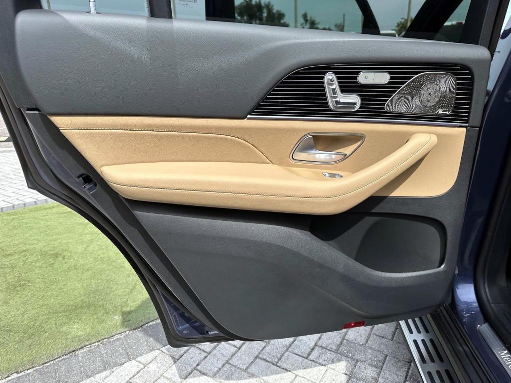 new 2026 Mercedes-Benz GLS 450 car, priced at $106,525