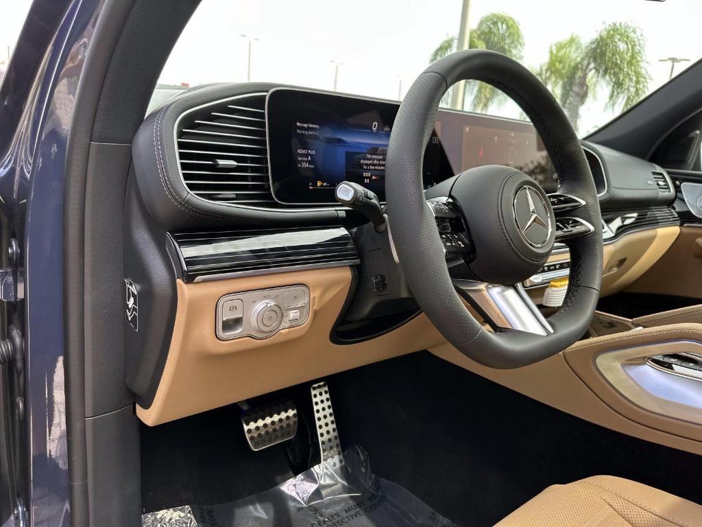 new 2026 Mercedes-Benz GLS 450 car, priced at $106,525
