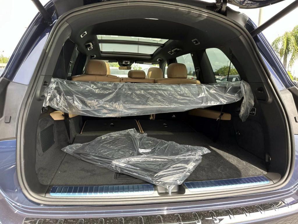 new 2026 Mercedes-Benz GLS 450 car, priced at $106,525