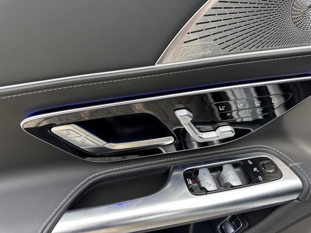 new 2026 Mercedes-Benz AMG SL 55 car, priced at $153,250