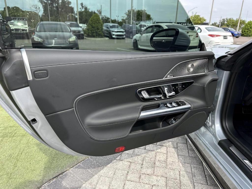 new 2026 Mercedes-Benz AMG SL 55 car, priced at $153,250