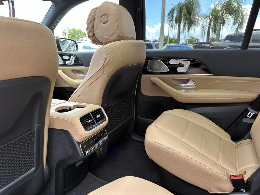 new 2026 Mercedes-Benz GLS 580 car, priced at $120,885