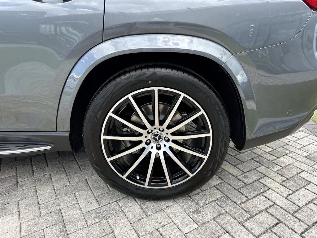 new 2026 Mercedes-Benz GLS 580 car, priced at $120,885