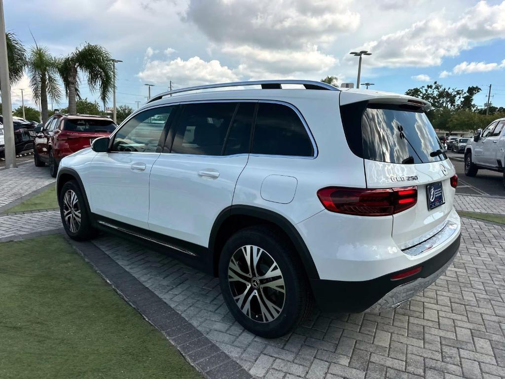 new 2025 Mercedes-Benz GLB 250 car, priced at $49,460