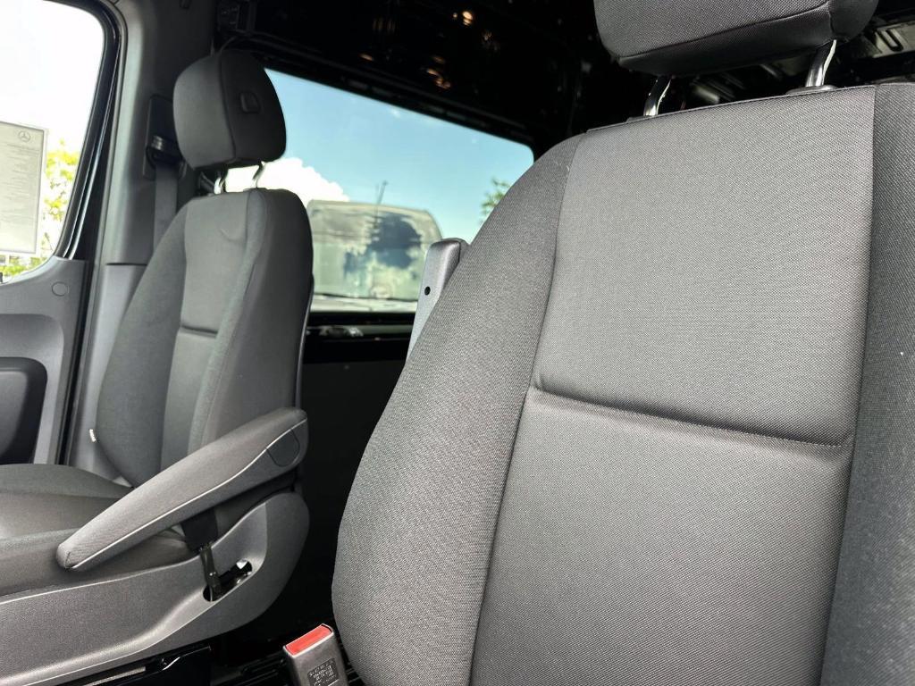 new 2025 Mercedes-Benz Sprinter 3500 car, priced at $77,144