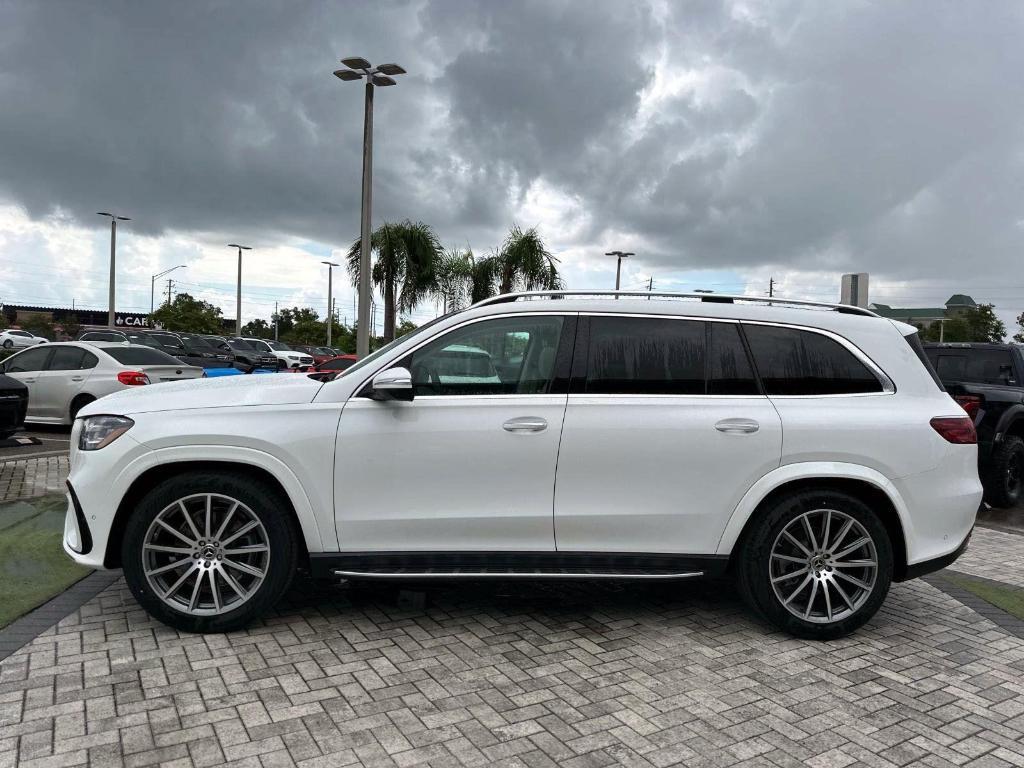 new 2025 Mercedes-Benz GLS 450 car, priced at $96,815