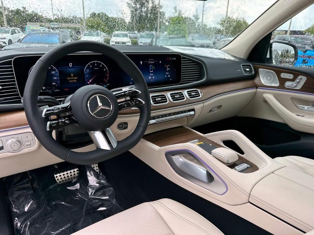 new 2025 Mercedes-Benz GLS 450 car, priced at $96,815