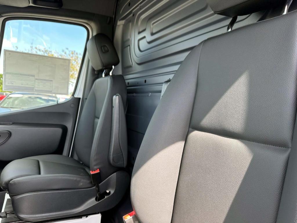 new 2025 Mercedes-Benz Sprinter 2500 car, priced at $66,640