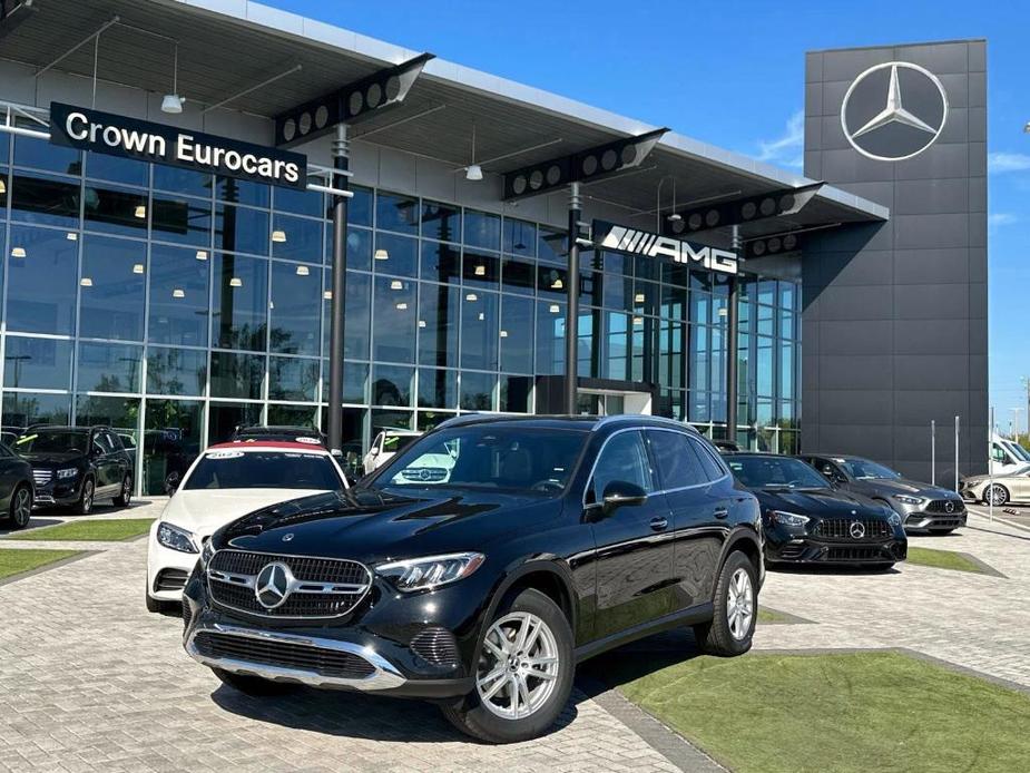 new 2025 Mercedes-Benz GLC 300 car, priced at $52,700