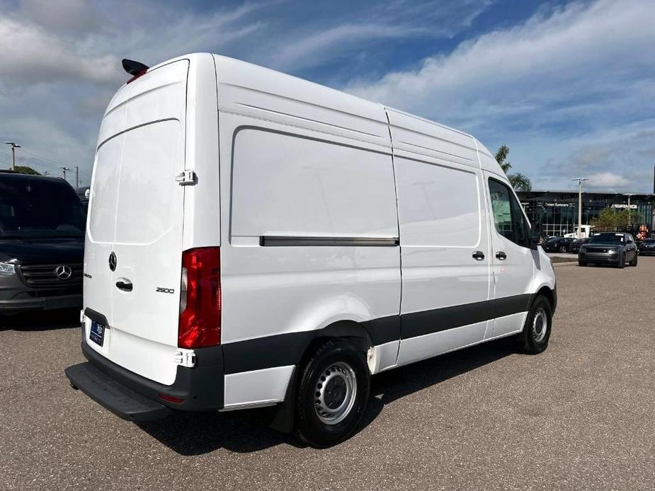 new 2025 Mercedes-Benz Sprinter 2500 car, priced at $66,187