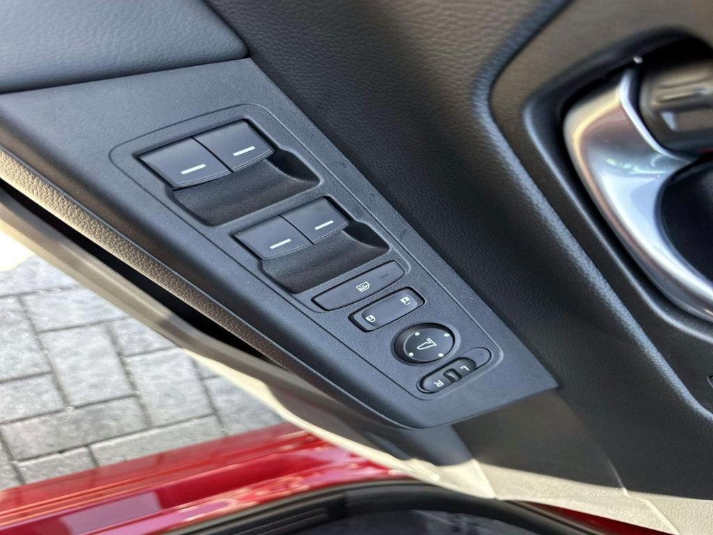 used 2025 Honda CR-V Hybrid car, priced at $34,996