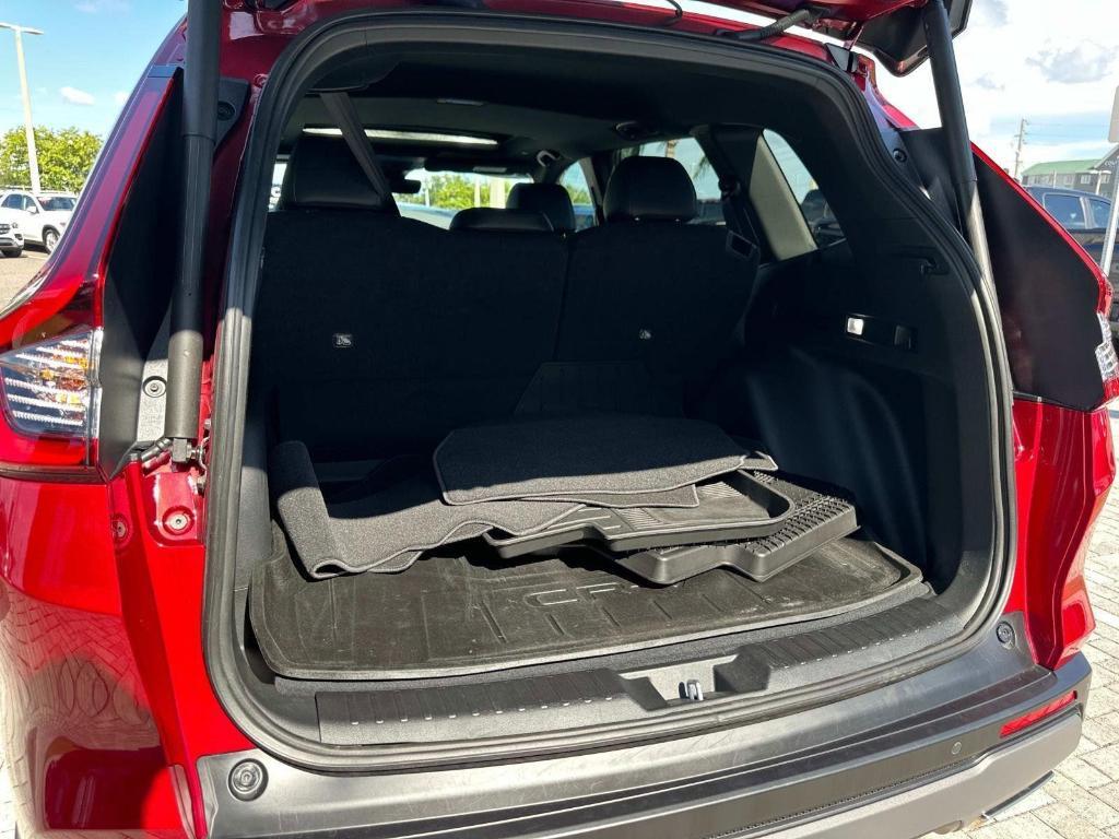 used 2025 Honda CR-V Hybrid car, priced at $34,996