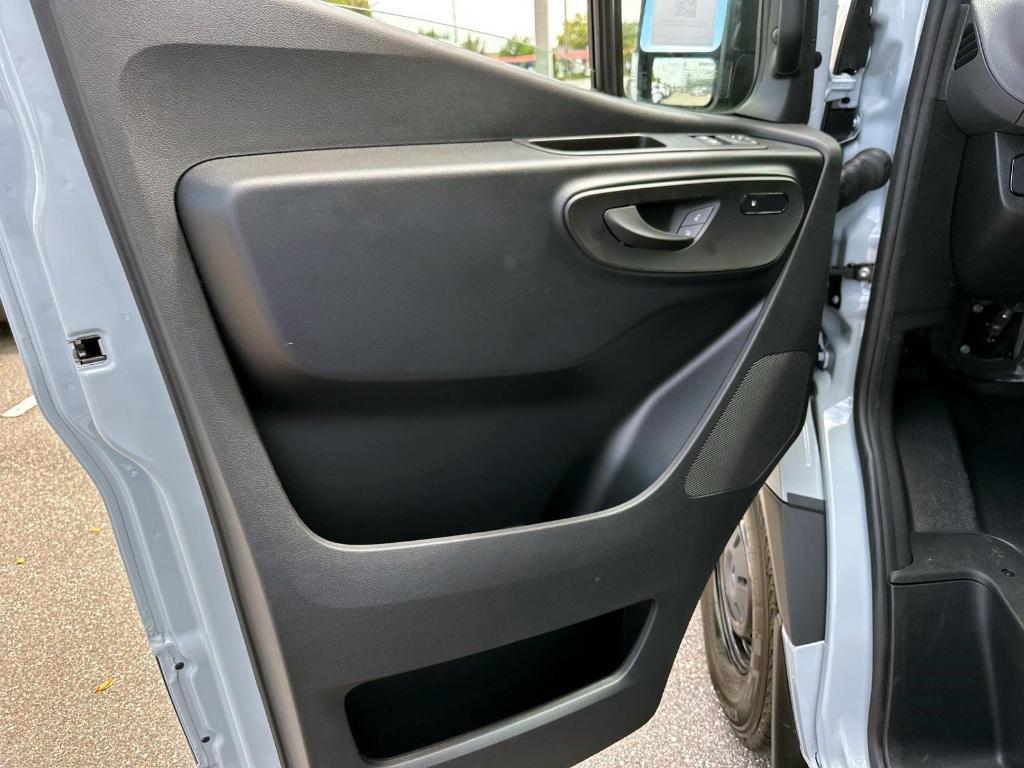 new 2025 Mercedes-Benz Sprinter 2500 car, priced at $66,103