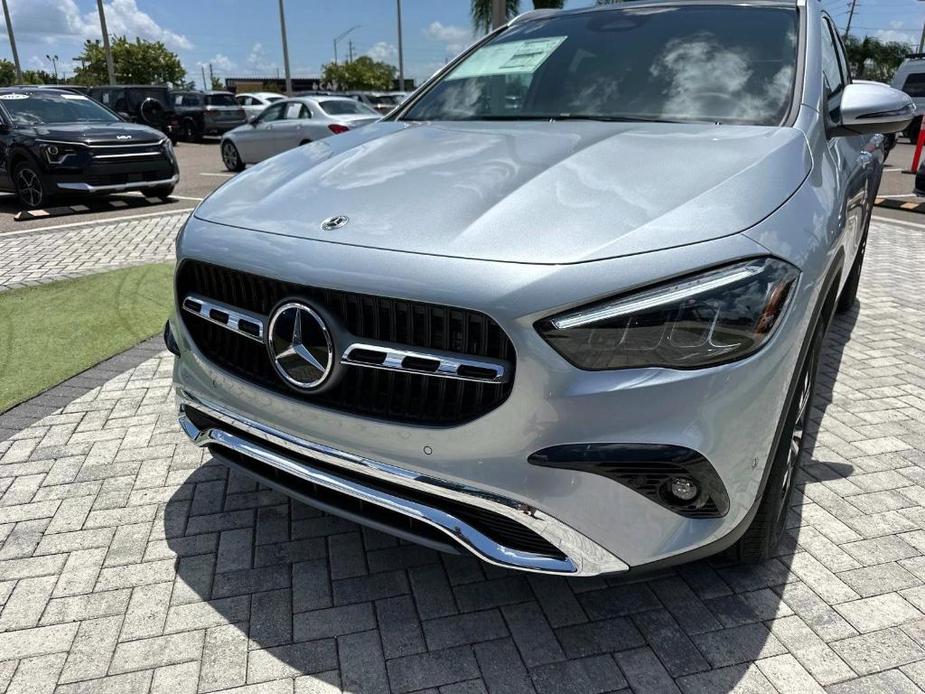 new 2025 Mercedes-Benz GLA 250 car, priced at $48,375