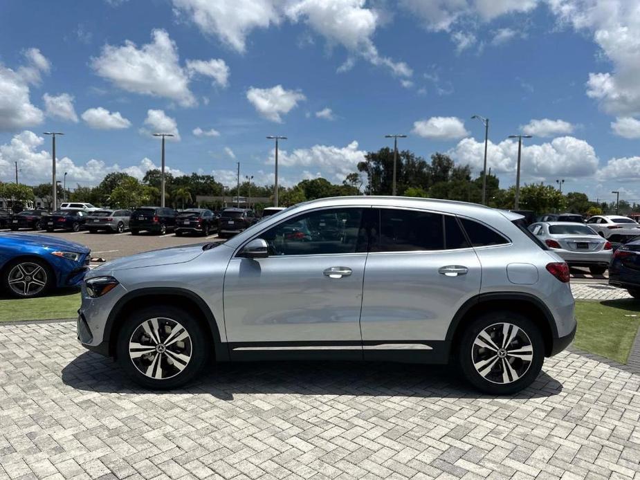 new 2025 Mercedes-Benz GLA 250 car, priced at $48,375