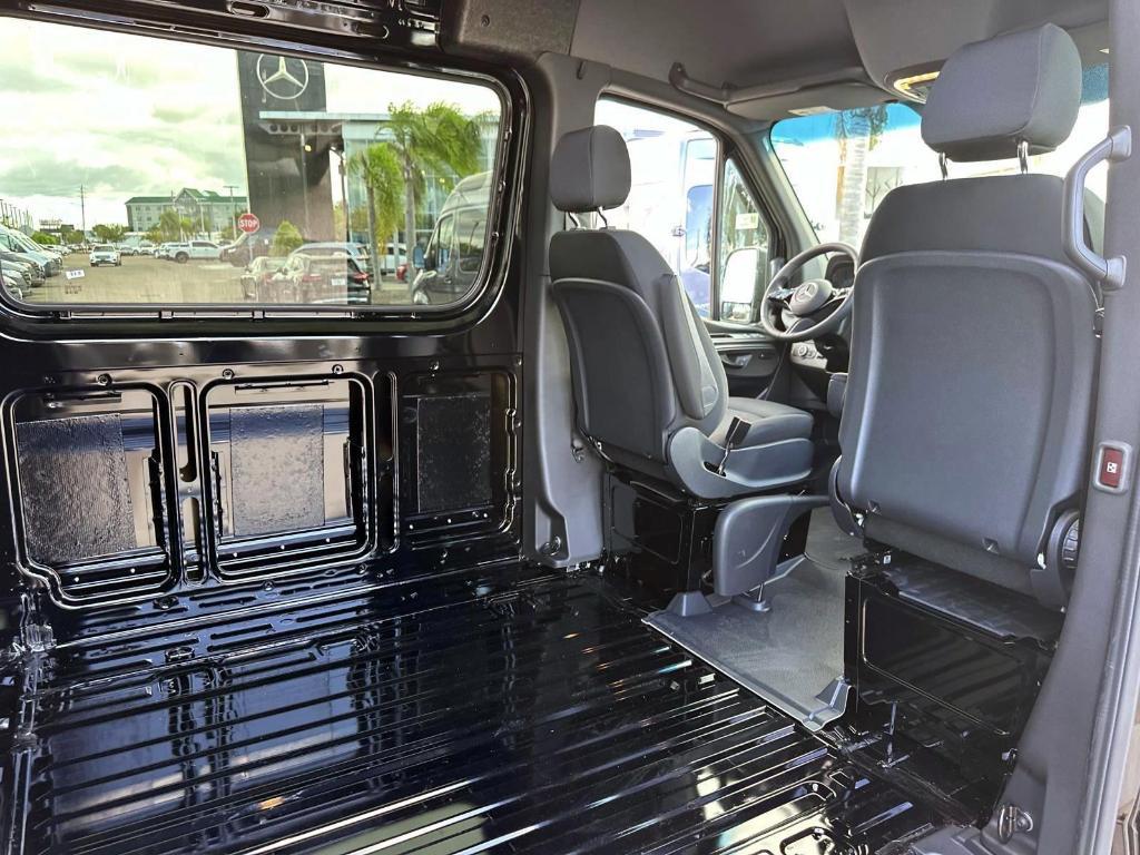 new 2025 Mercedes-Benz Sprinter 3500 car, priced at $77,144