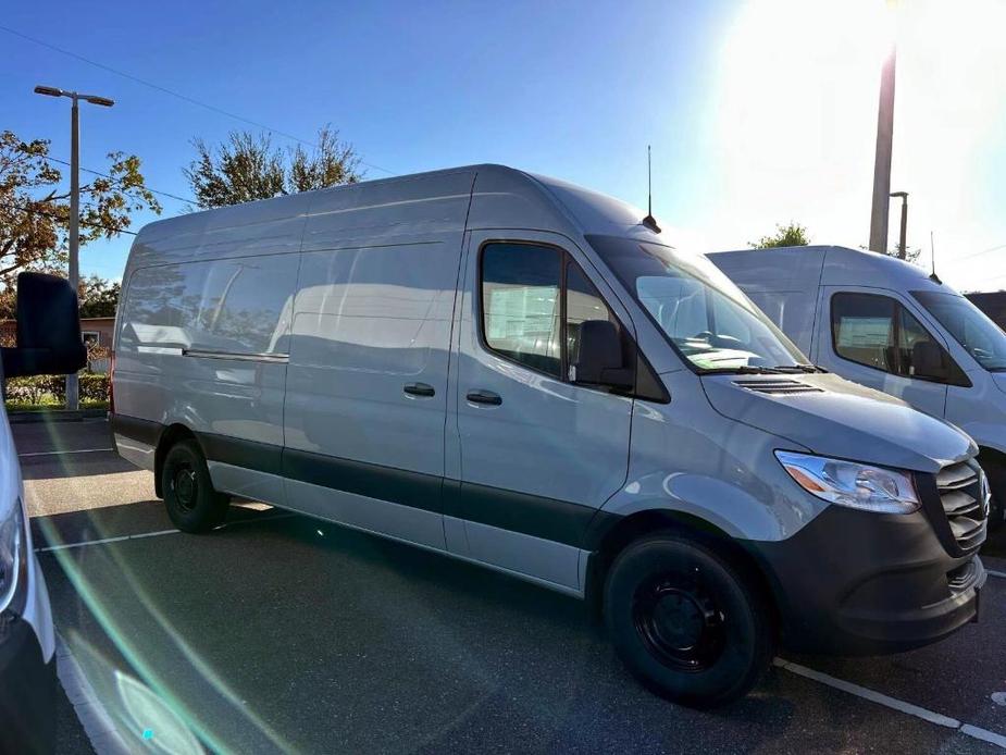 new 2025 Mercedes-Benz Sprinter 2500 car, priced at $66,103