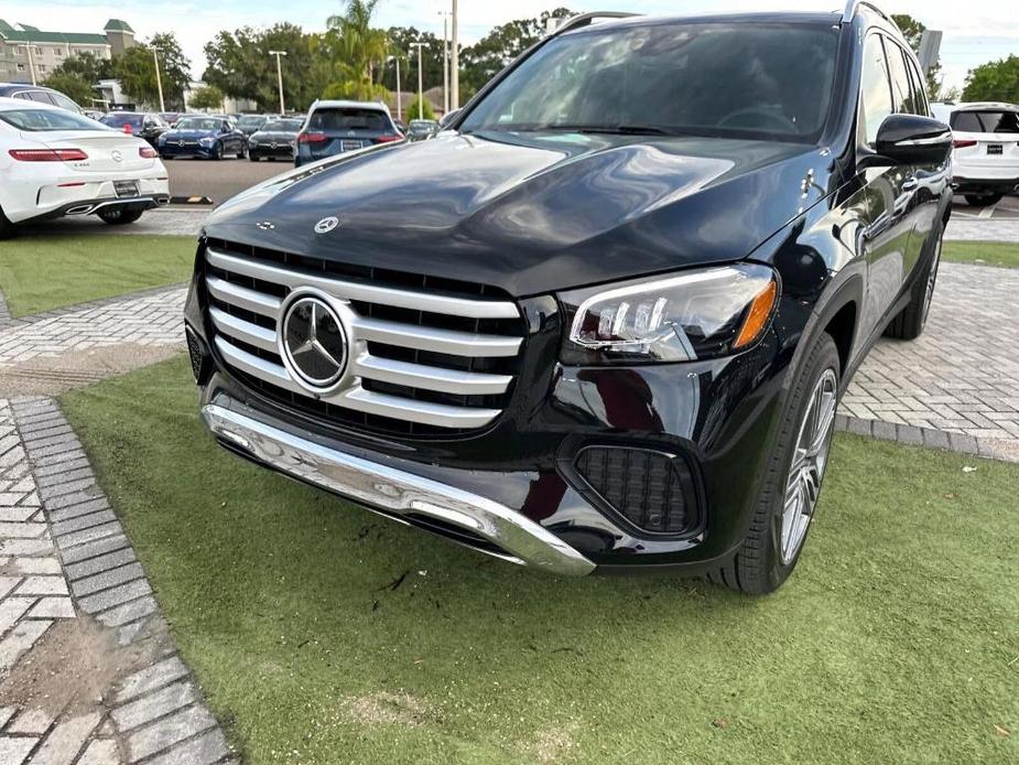 new 2025 Mercedes-Benz GLS 450 car, priced at $92,275