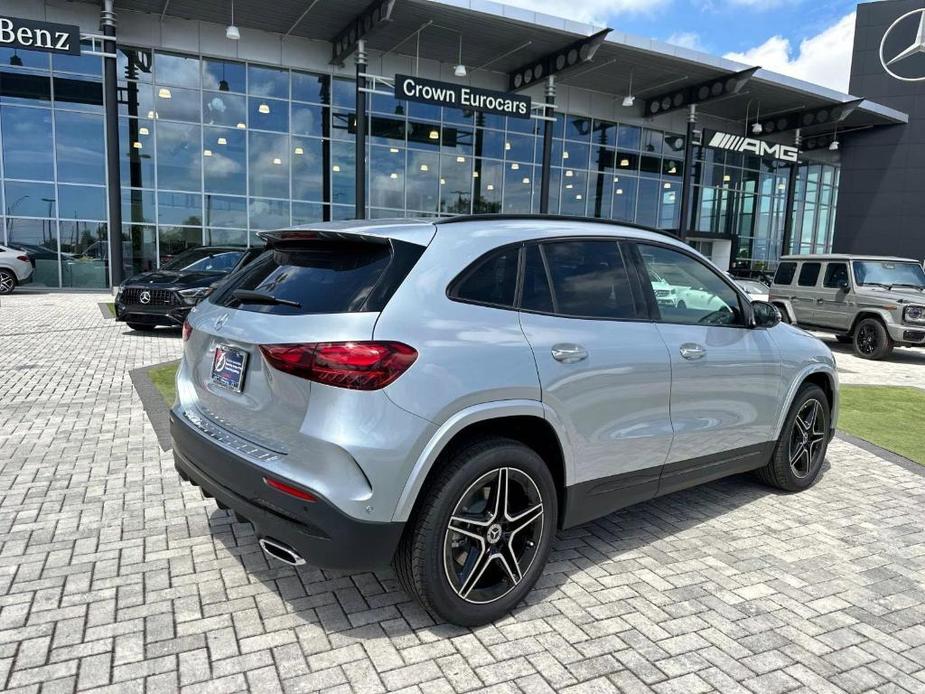 new 2025 Mercedes-Benz GLA 250 car, priced at $51,030