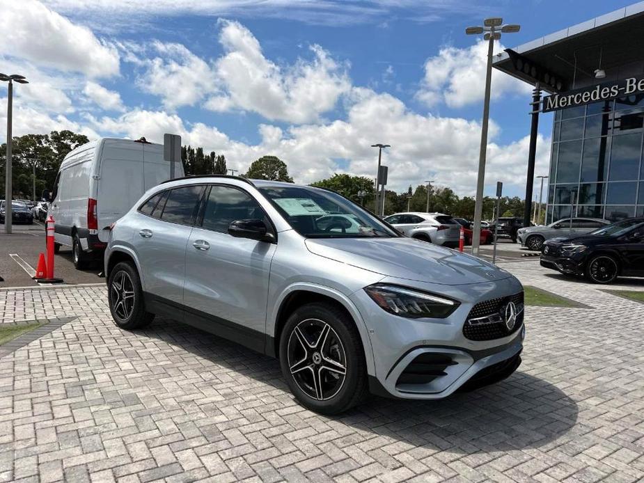 new 2025 Mercedes-Benz GLA 250 car, priced at $51,030