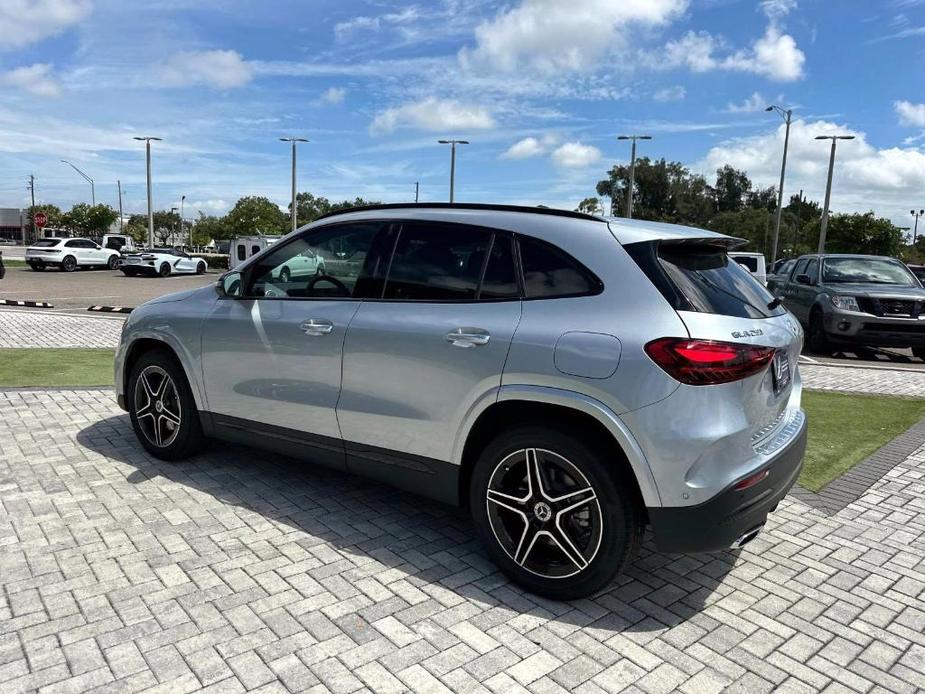 new 2025 Mercedes-Benz GLA 250 car, priced at $51,030