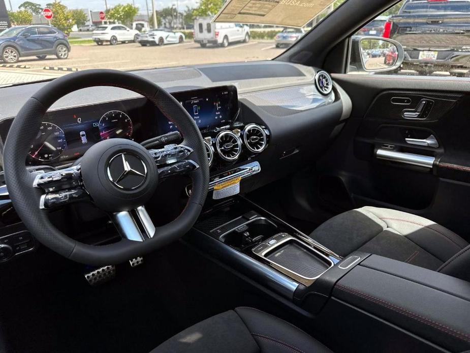 new 2025 Mercedes-Benz GLA 250 car, priced at $51,030