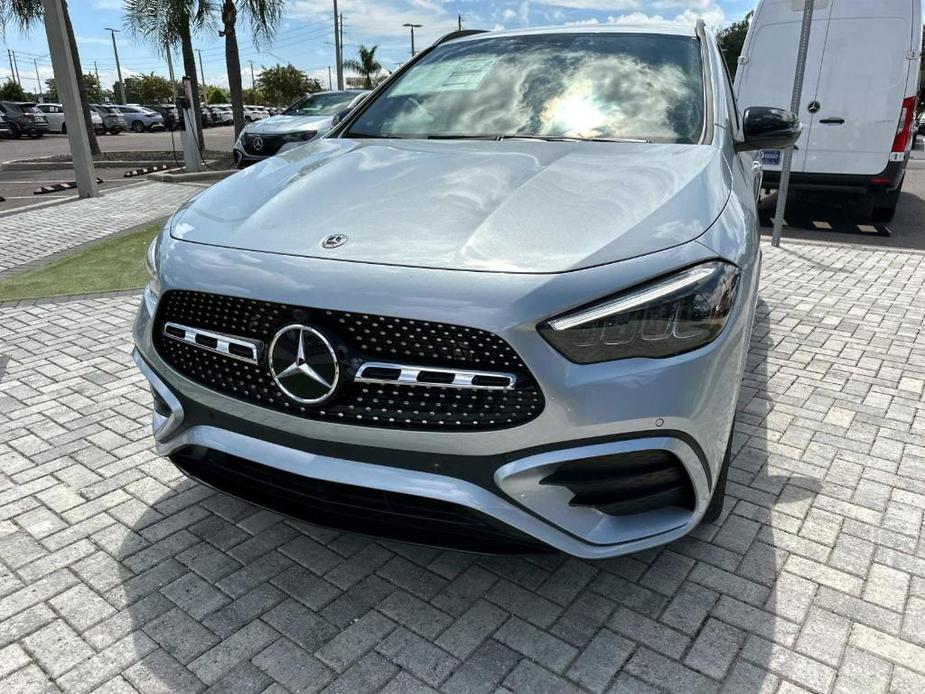 new 2025 Mercedes-Benz GLA 250 car, priced at $51,030