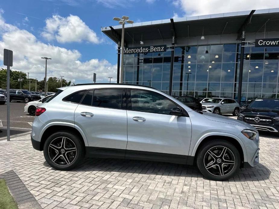 new 2025 Mercedes-Benz GLA 250 car, priced at $51,030