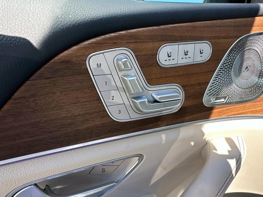 new 2025 Mercedes-Benz GLS 450 car, priced at $91,775
